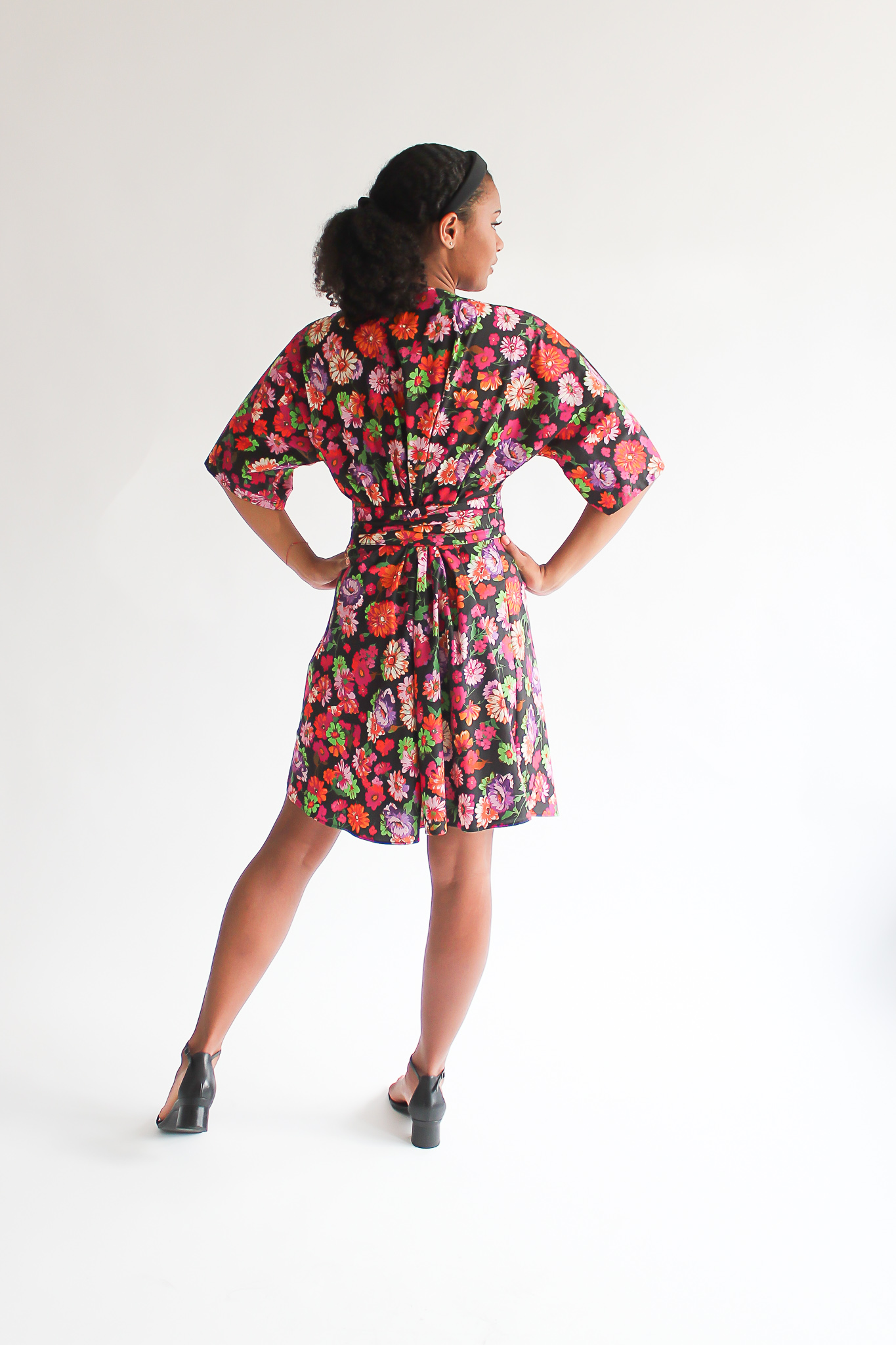 Fiore nero mini cotton wrap dress - Image 5