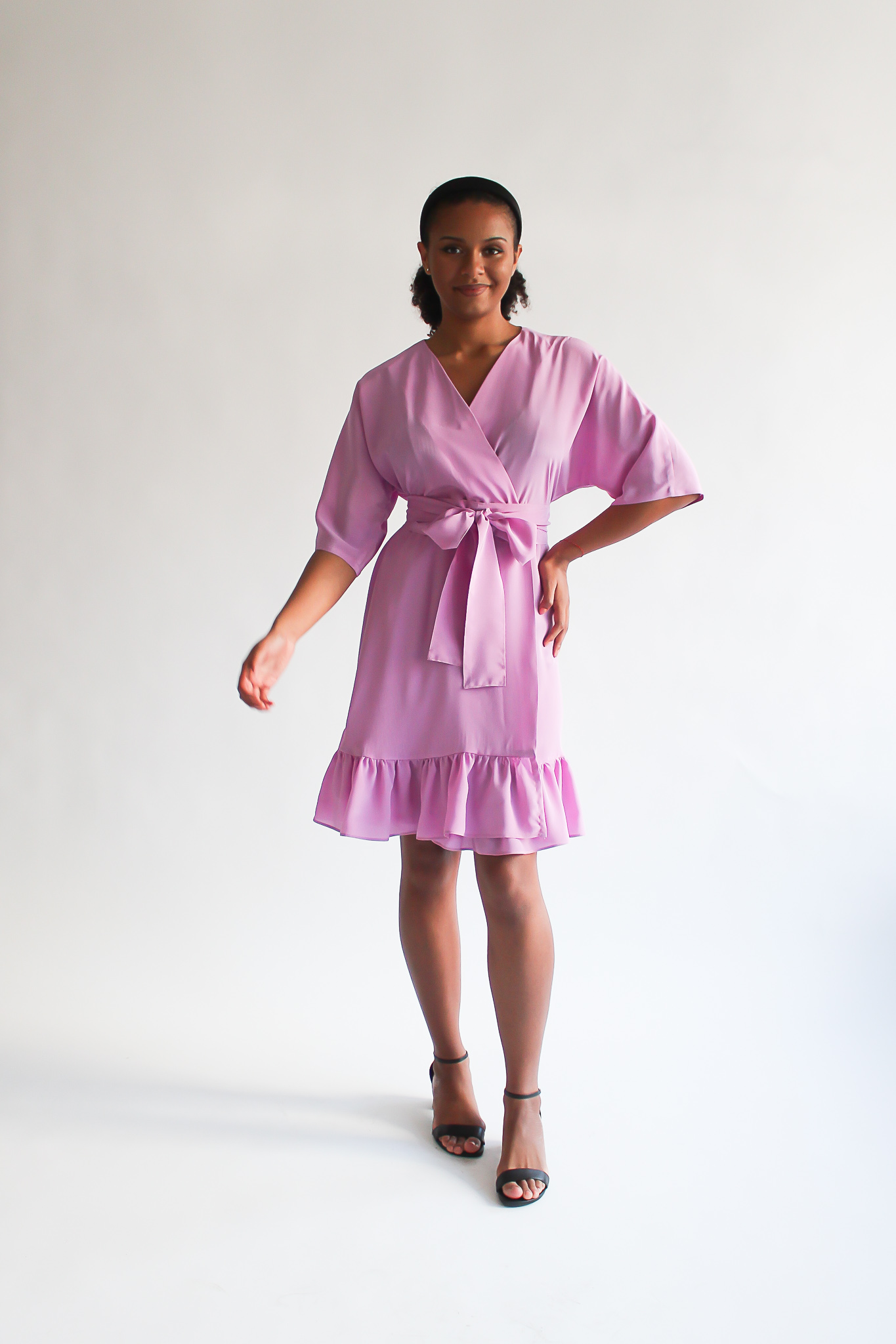 UNIQUE light pink 100 % silk mini ruffle wrap dress