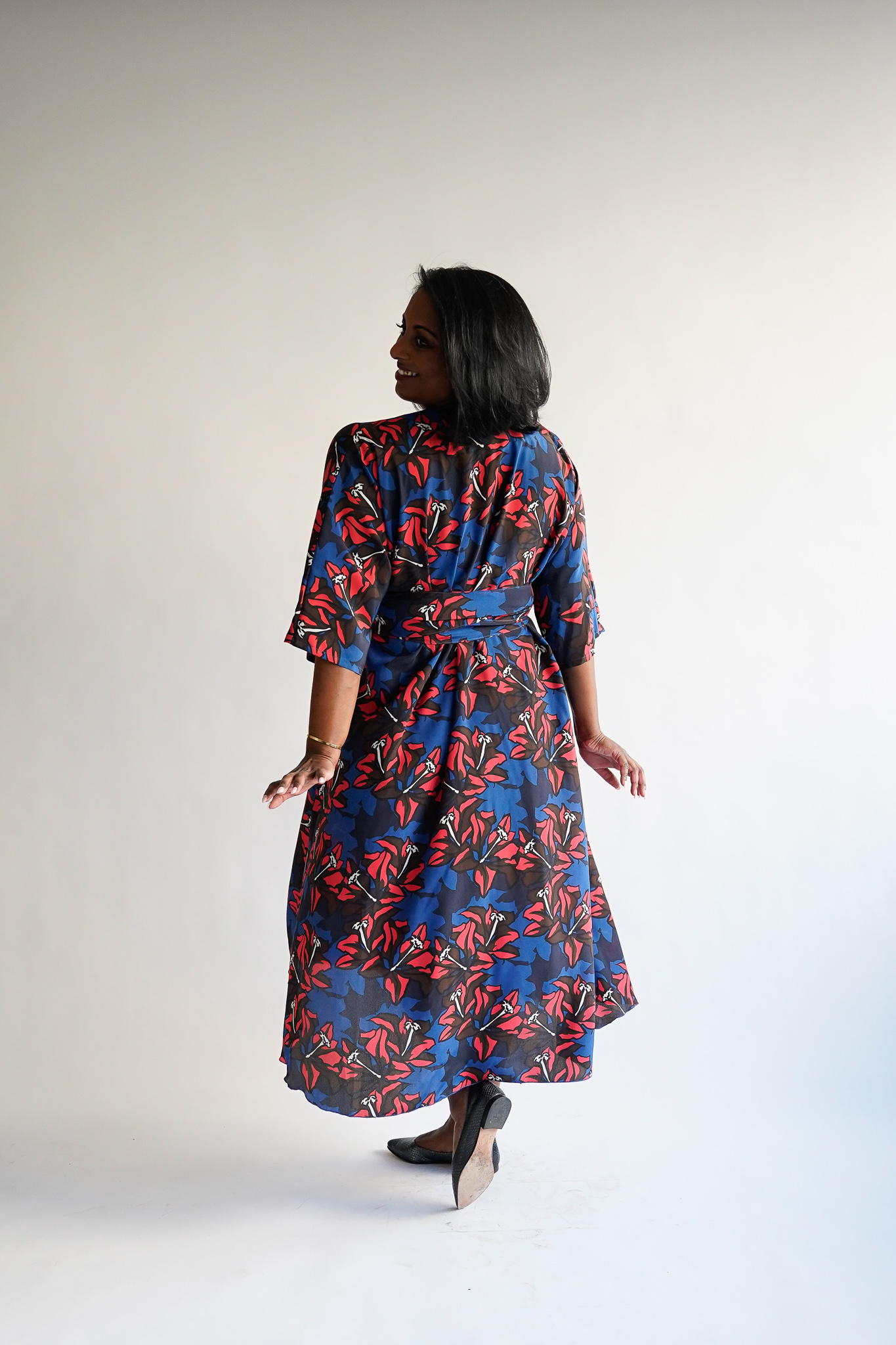Amarillide 100 % silk midi wrap dress - Image 4