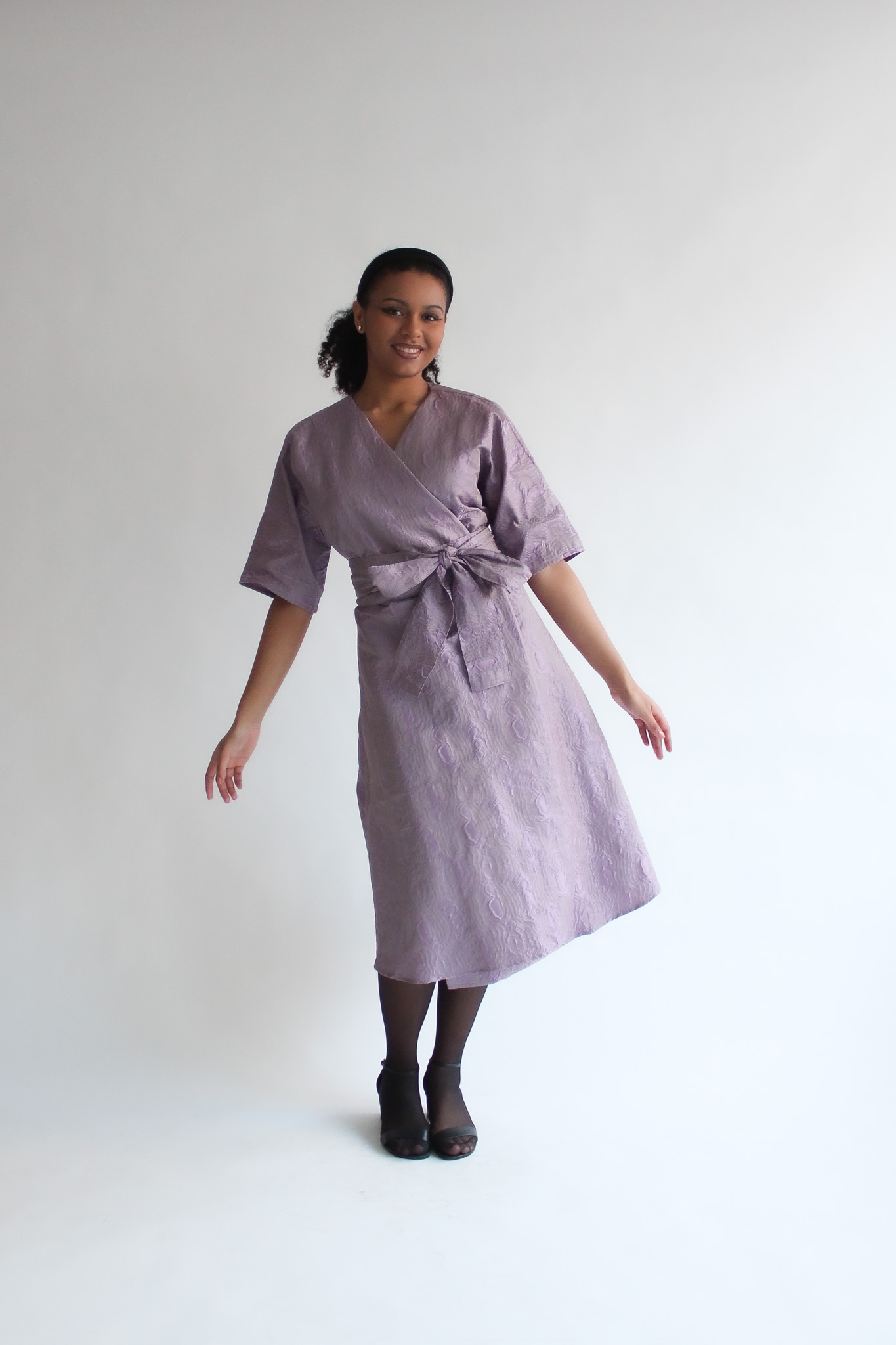 UNIQUE jacquard lilac midi wrap dress - Image 2