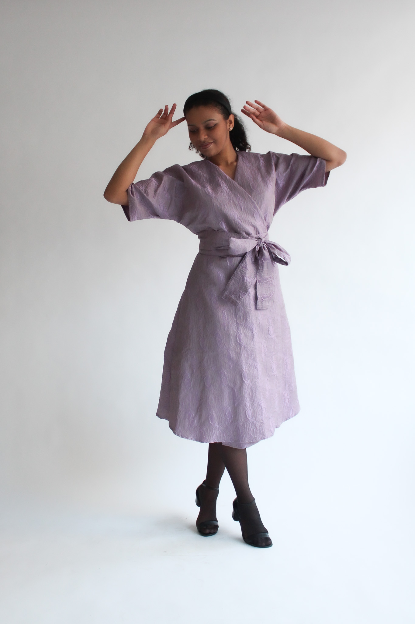 UNIQUE jacquard lilac midi wrap dress - Image 7