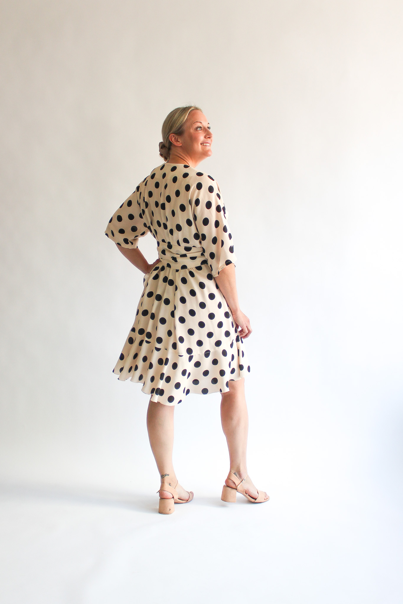 A pois crema e nero viscose mini frill wrap dress - Image 4