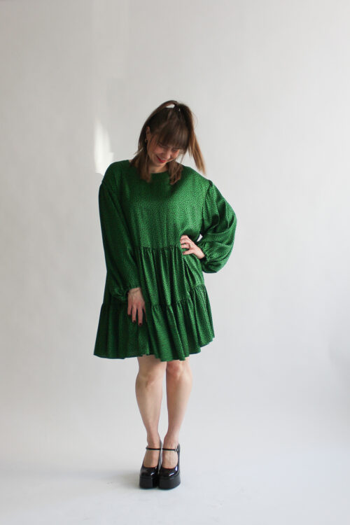 Verde puntini puff sleeve double ruffle dress