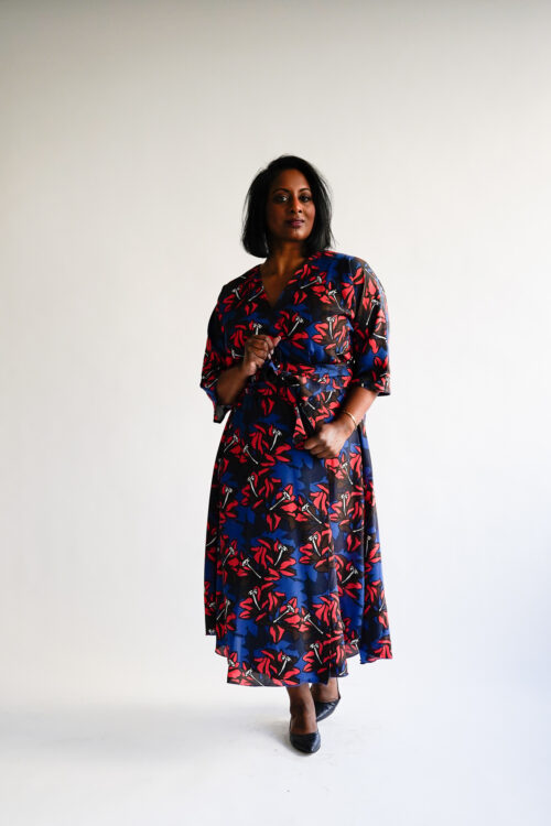 Fiore rosso e blu 100 % silk midi wrap dress
