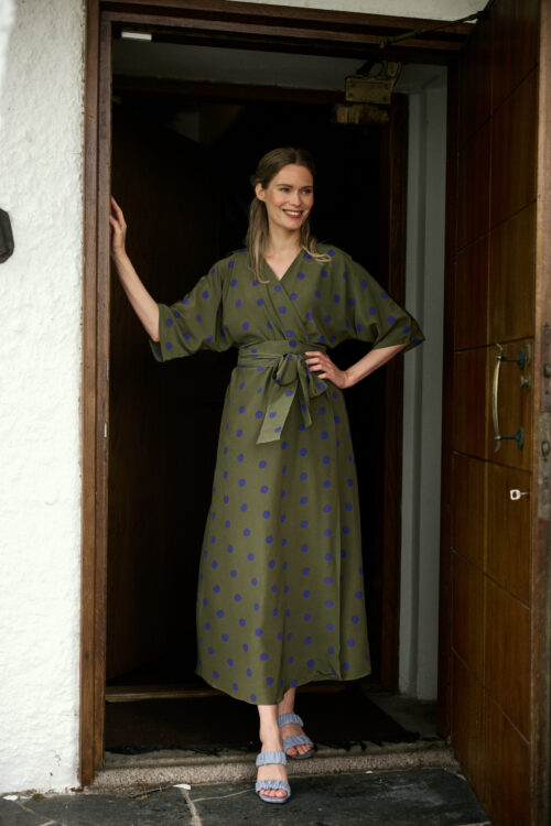 A pois verde e viola 100 % silk maxi wrap dress