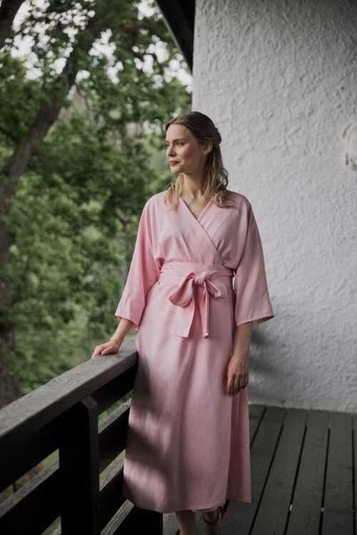 Rosa chiaro midi wrap dress