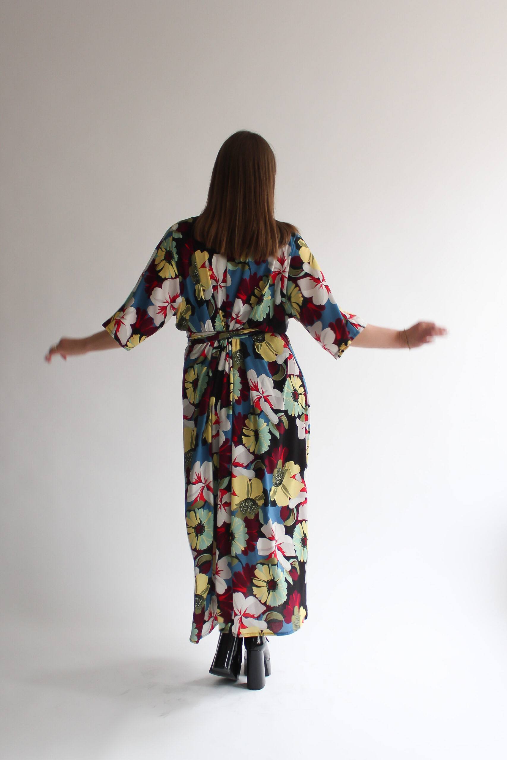 Fiore scuro maxi wrap dress - Image 10