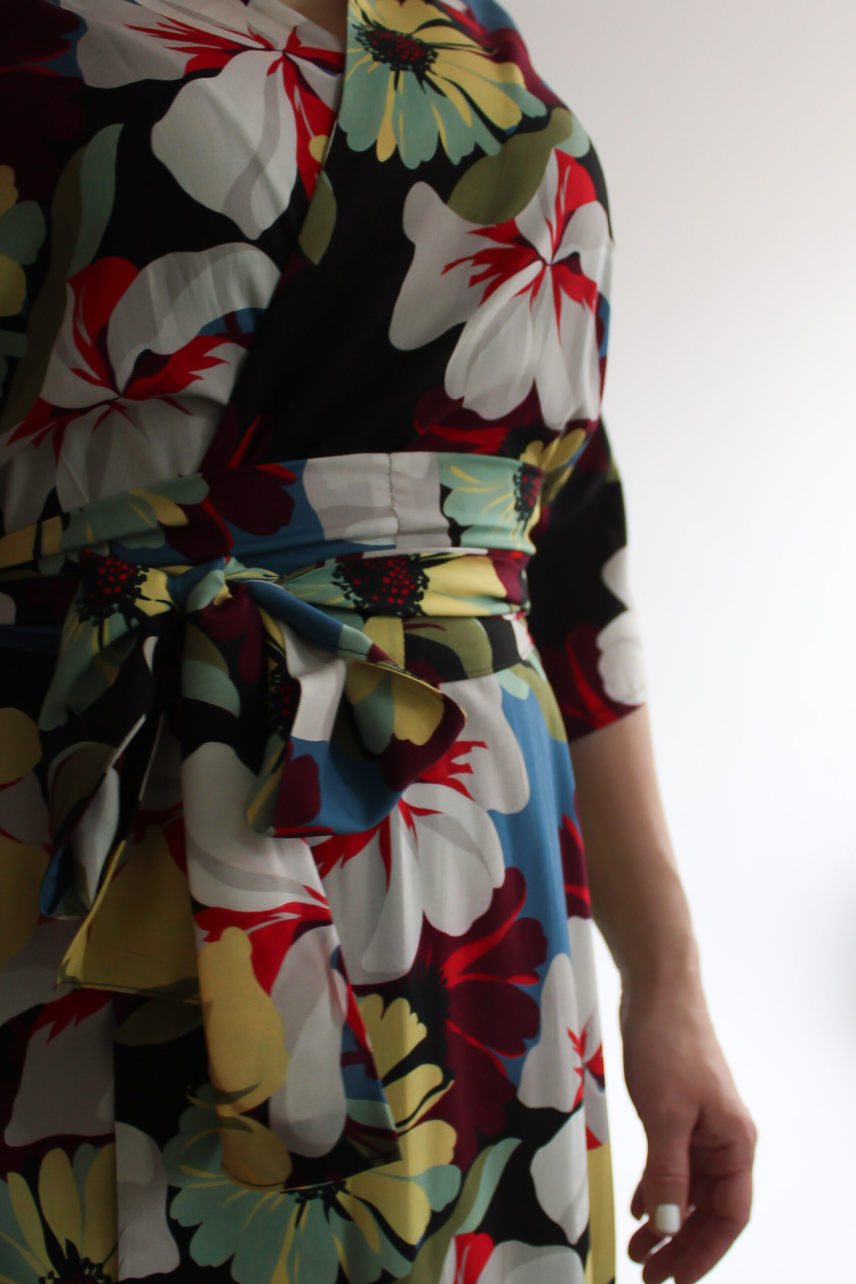 Fiore scuro maxi wrap dress - Image 11