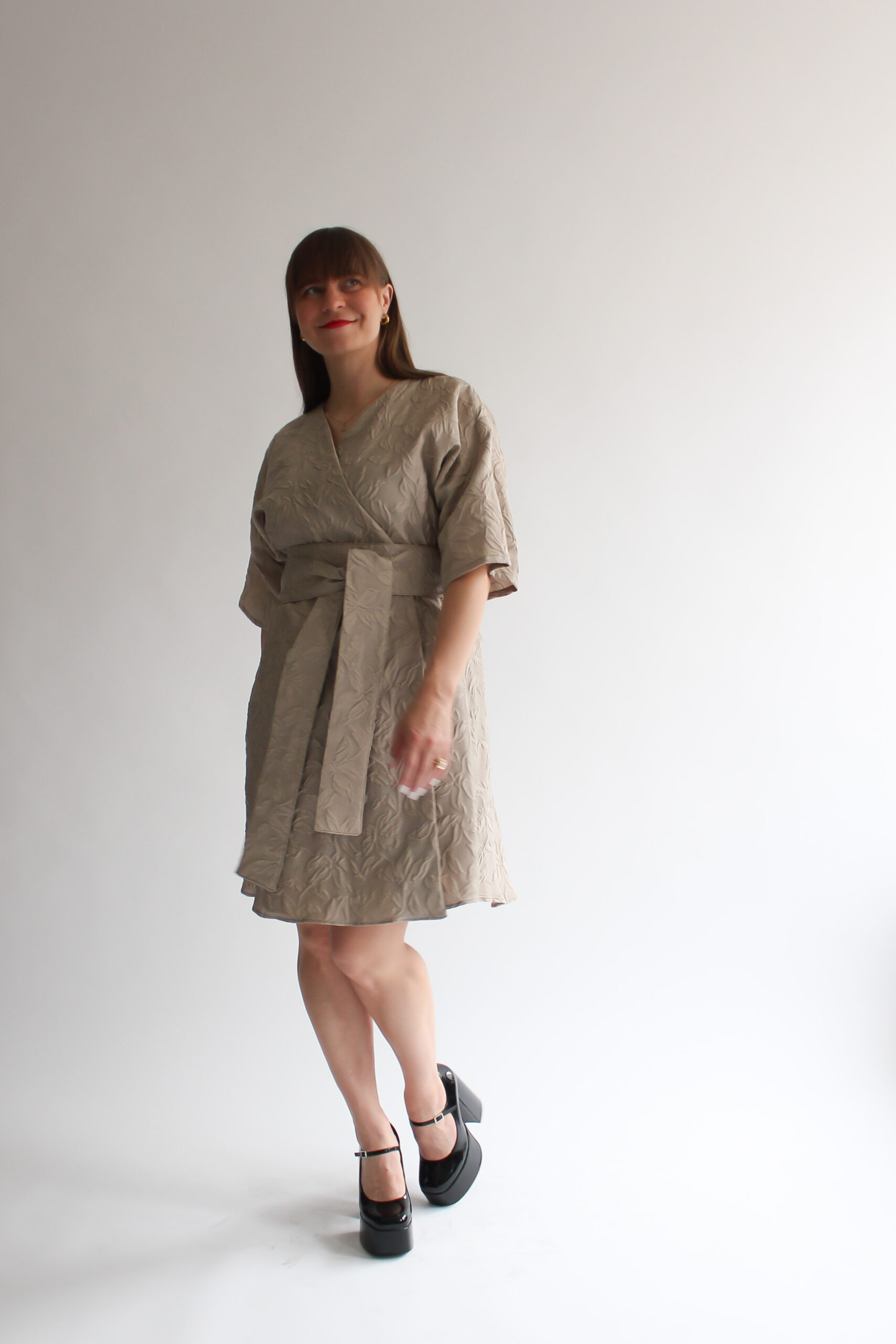Foglia beige mini wrap dress - Image 10