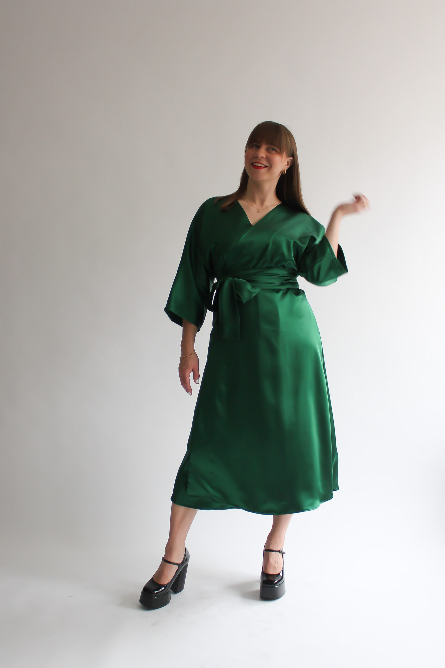 Verde lucido 100 % silk midi wrap dress - Image 3