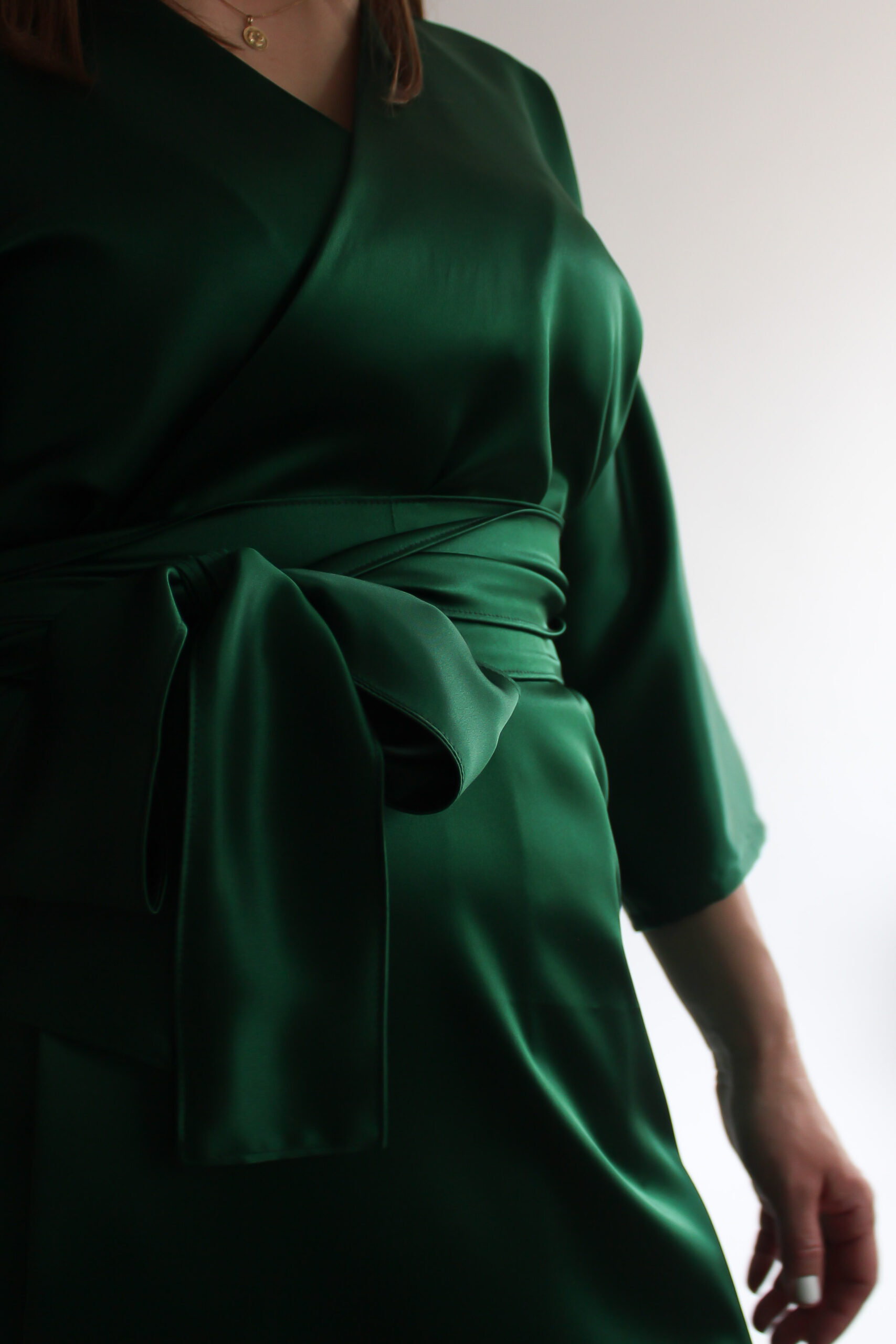 Verde lucido 100 % silk midi wrap dress - Image 10