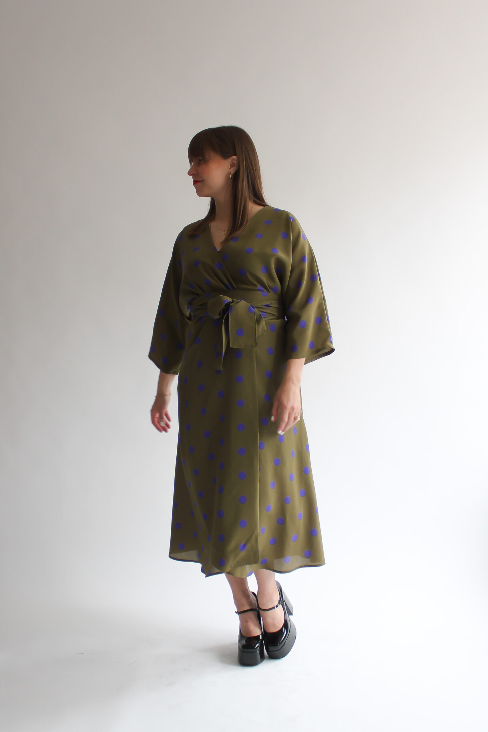 A pois verde e viola 100 % silk midi wrap dress - Image 2