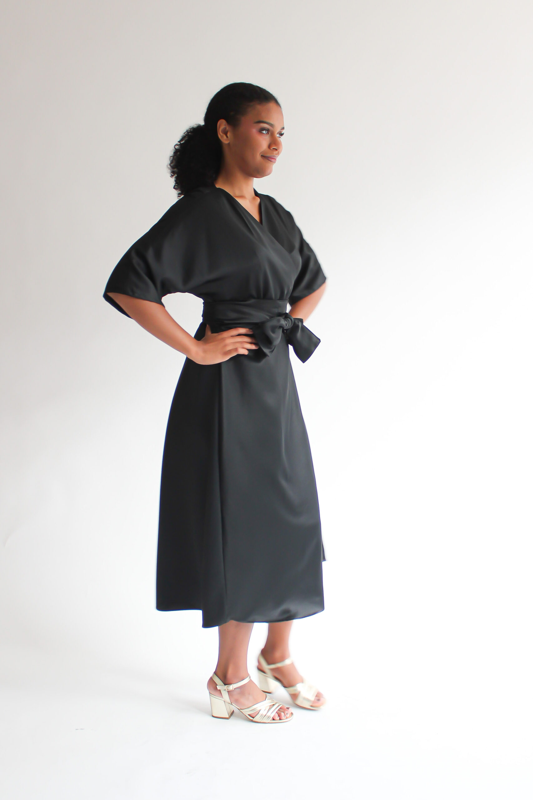 Nero lucido wool-viscose midi wrap dress - Image 3