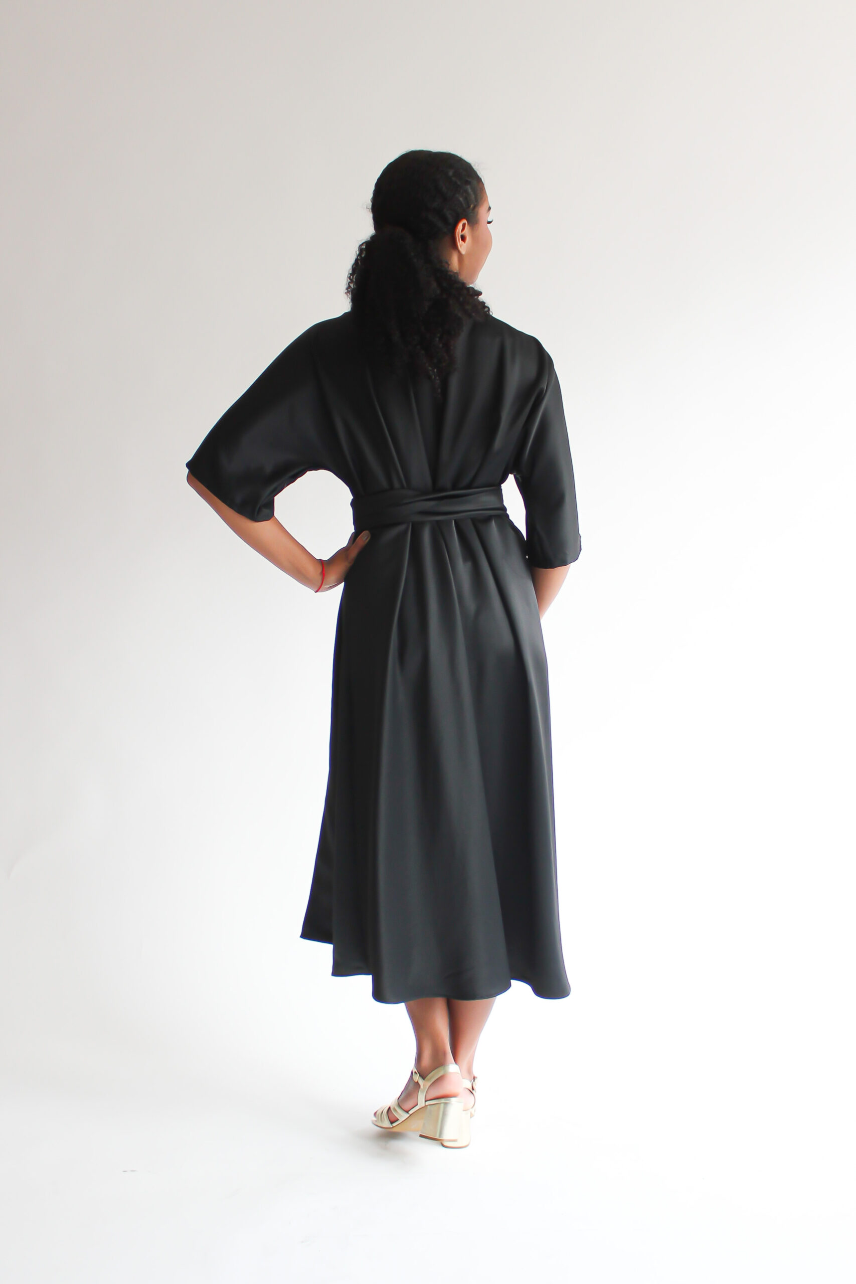 Nero lucido wool-viscose midi wrap dress - Image 4
