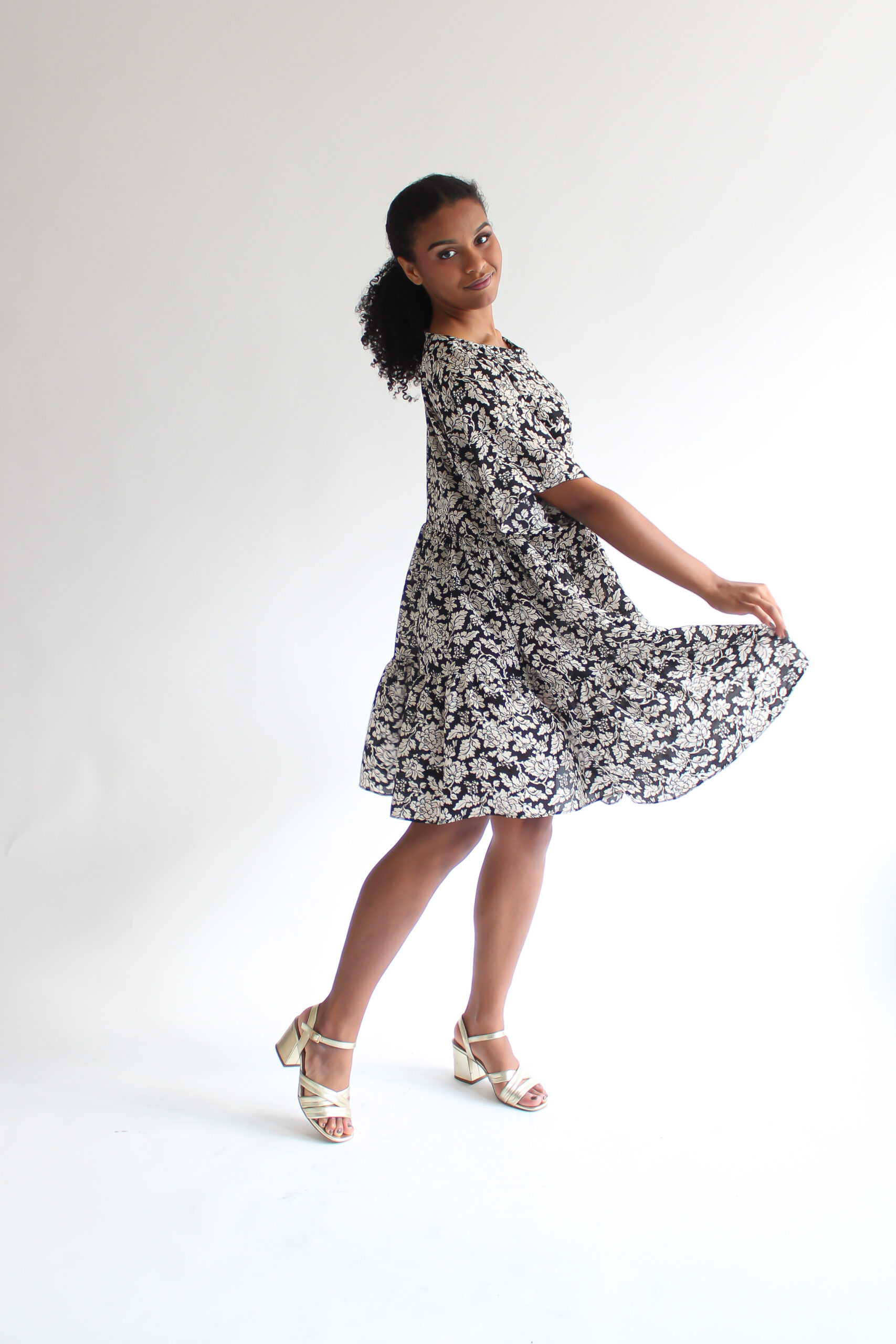 Fiore nero e bianco silk double ruffle dress - Image 3