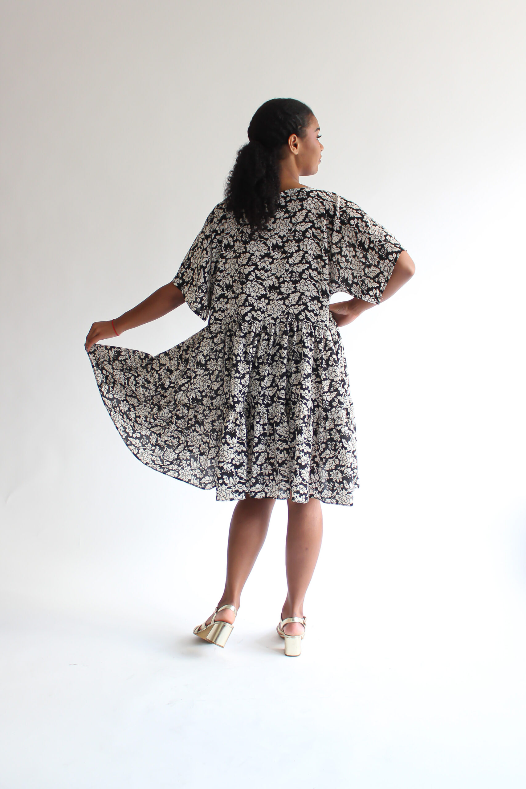 Fiore nero e bianco silk double ruffle dress - Image 7