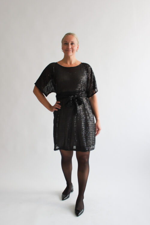 Nero paillettes t-shirt dress